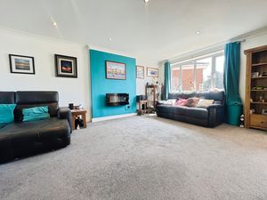 Lounge- click for photo gallery